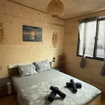 еко къщи еко Кемпинг *