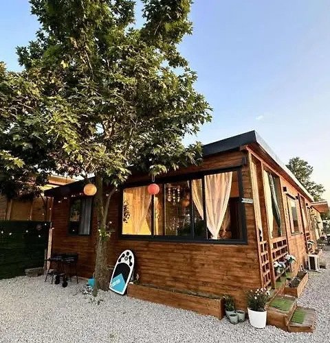 еко къщи еко Къмпинг *